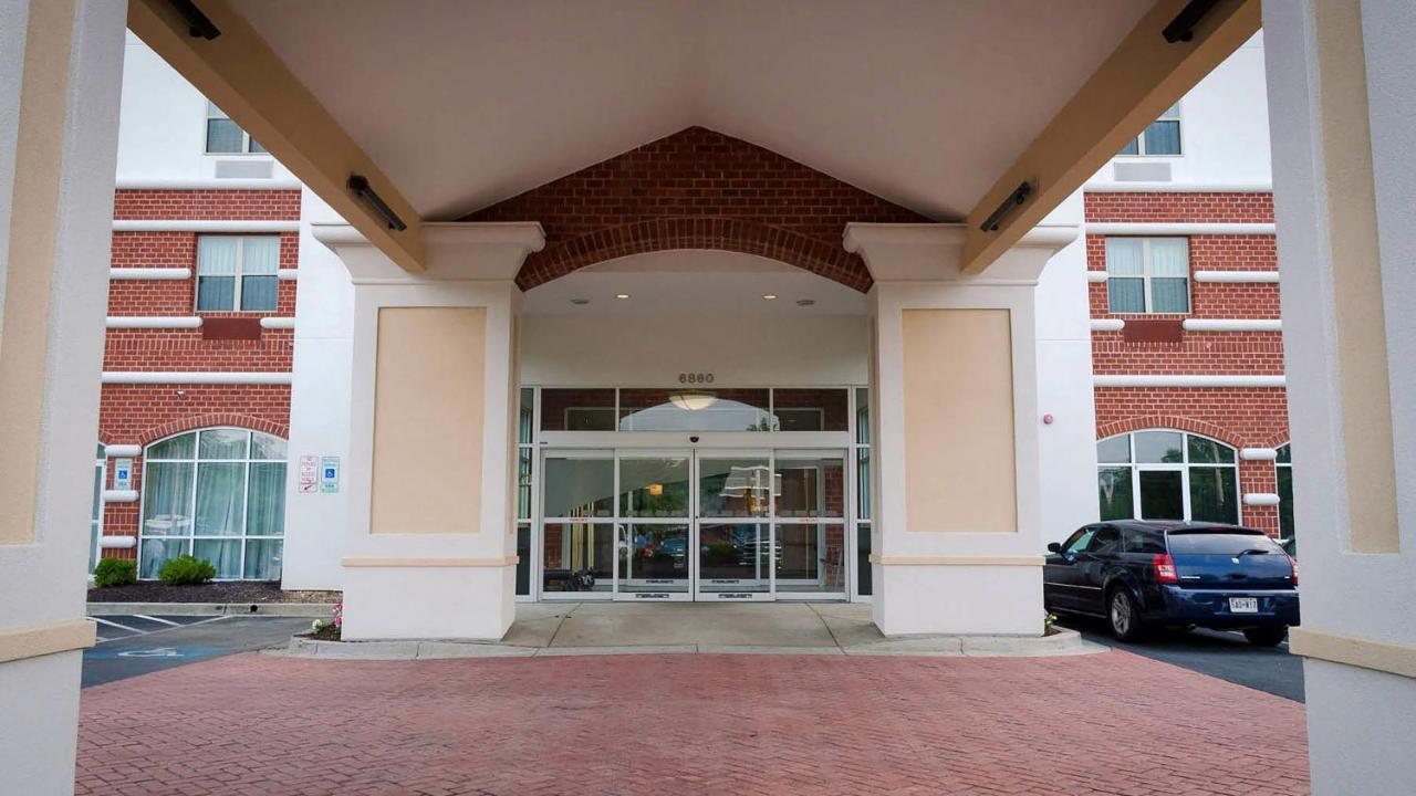 Holiday Inn Express La Plata By Ihg Esterno foto