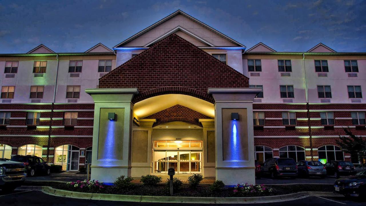 Holiday Inn Express La Plata By Ihg Esterno foto