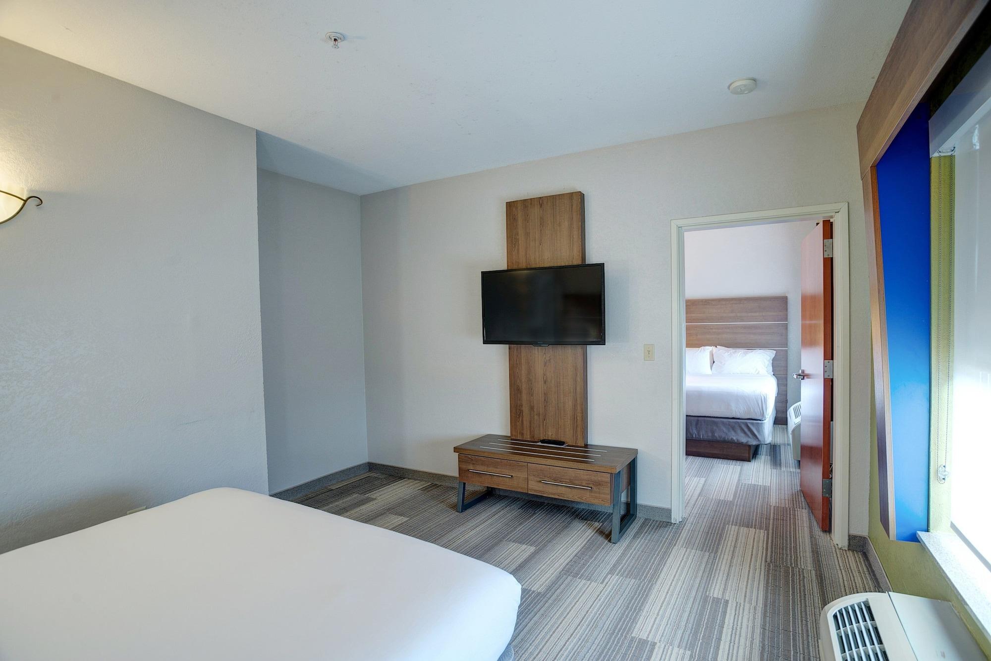 Holiday Inn Express La Plata By Ihg Esterno foto